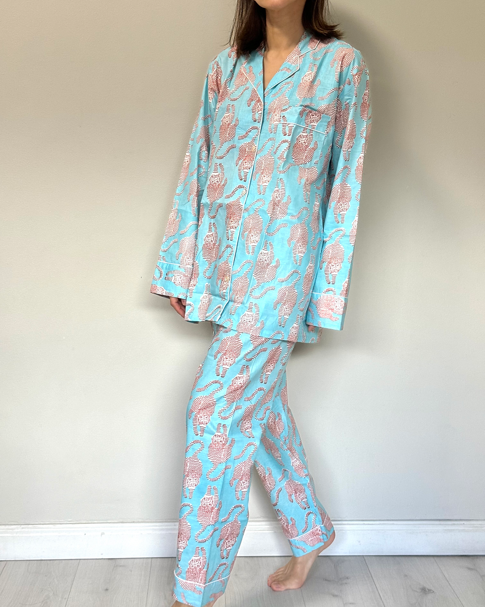 Thumbnail: Long Pajama Set in Ice Blue Tiger Print