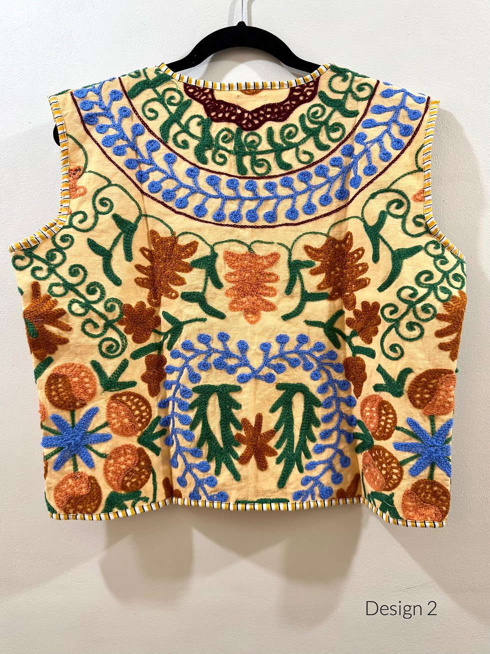 Thumbnail: Suzani Vest in Daffodil Multicolor Flora 94