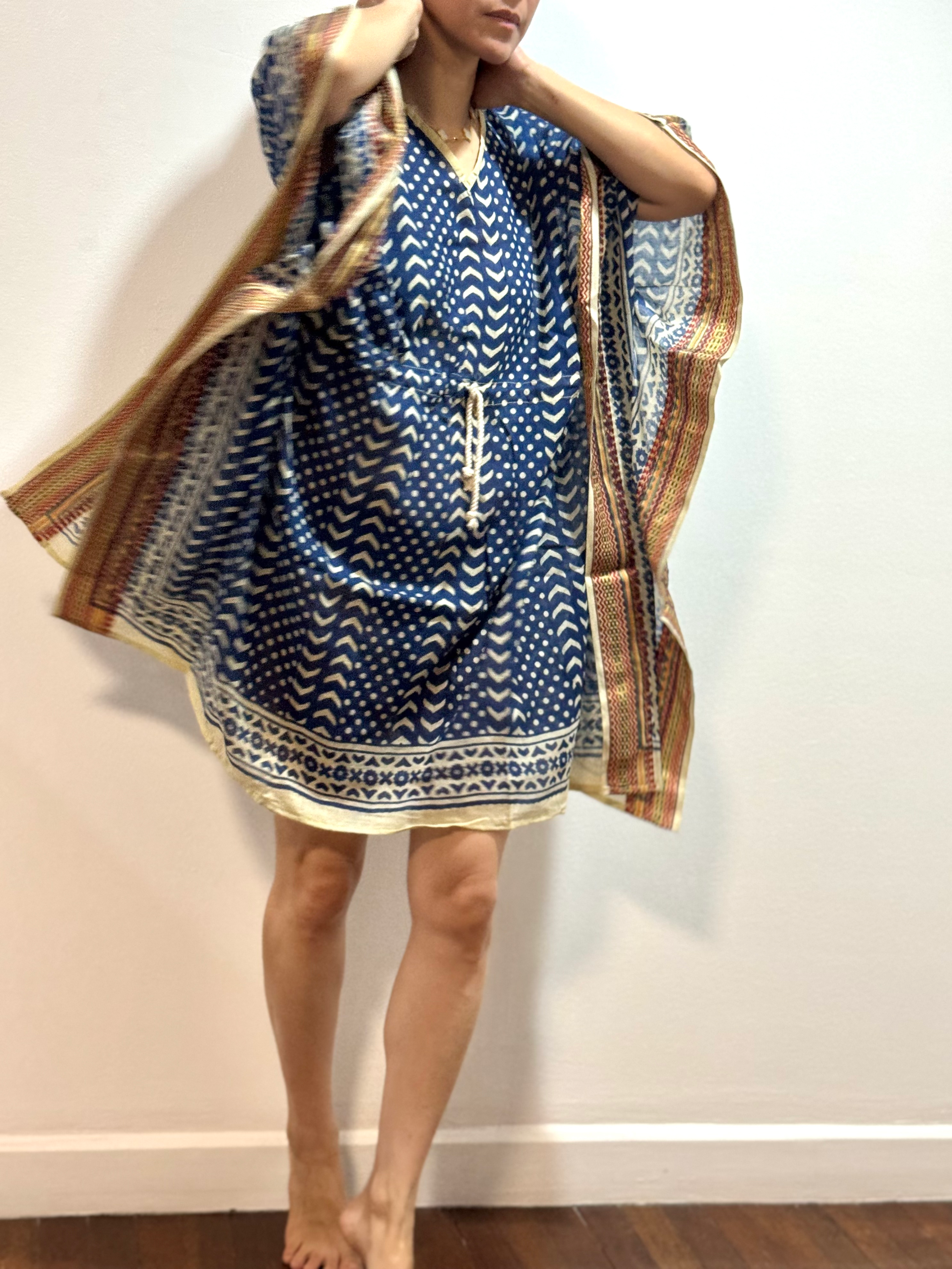 Short Kaftan in Bagru Print Blue Dots and Arrows 566