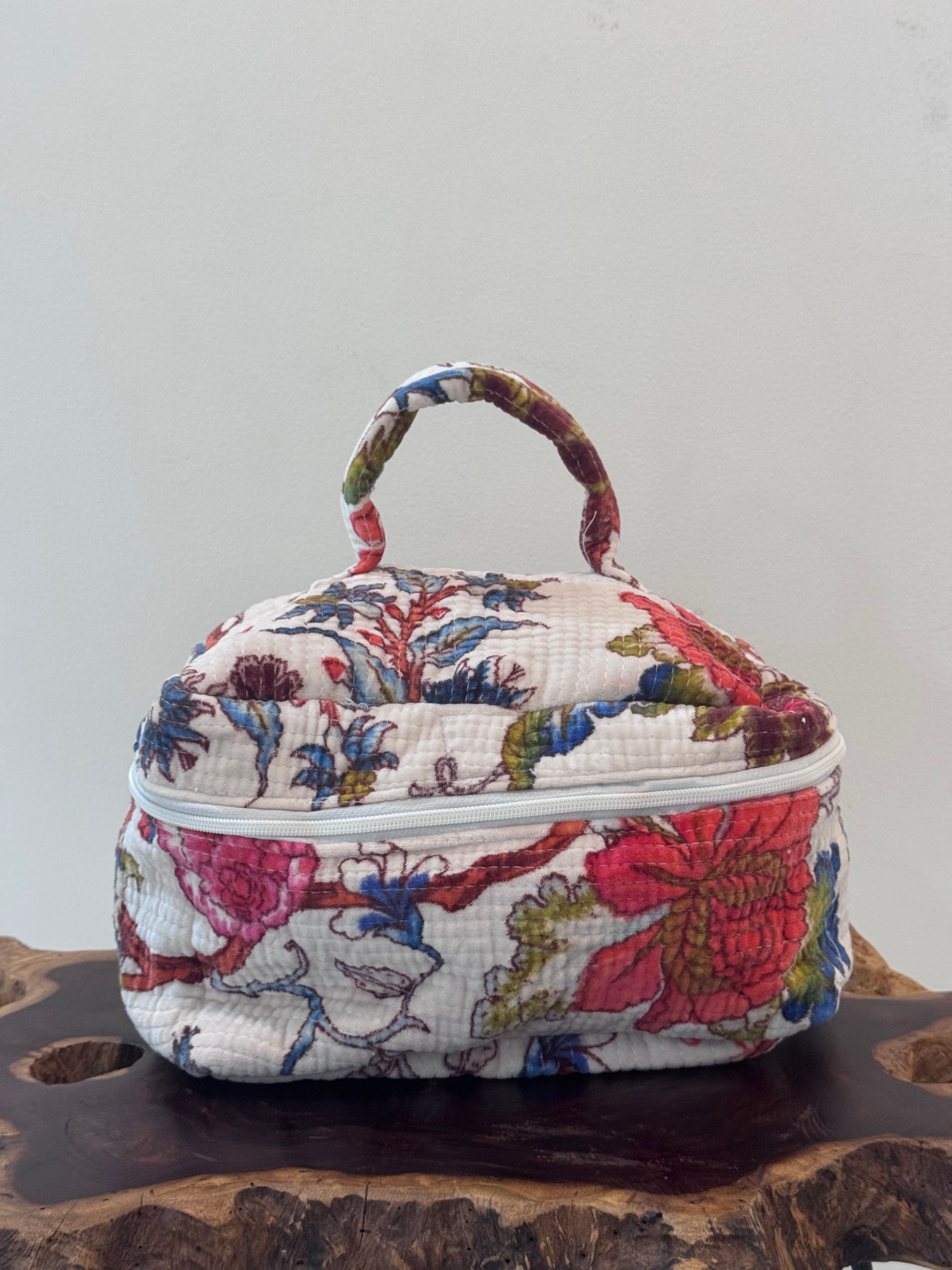 Velvet Vanity Case in White Botanicals