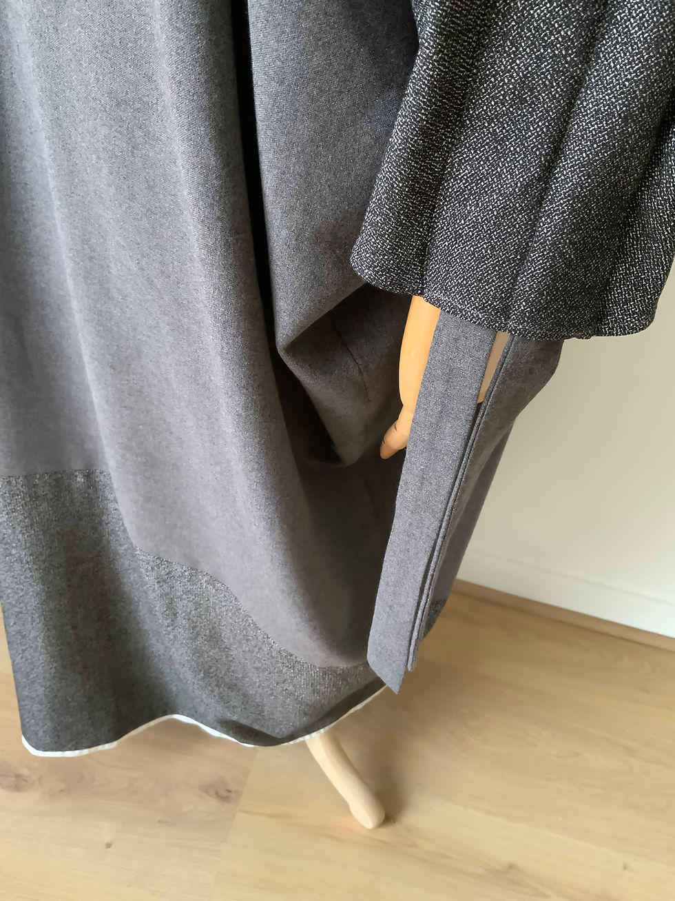Miniature : KIMONO LONG CAMAÏEU DE GRIS