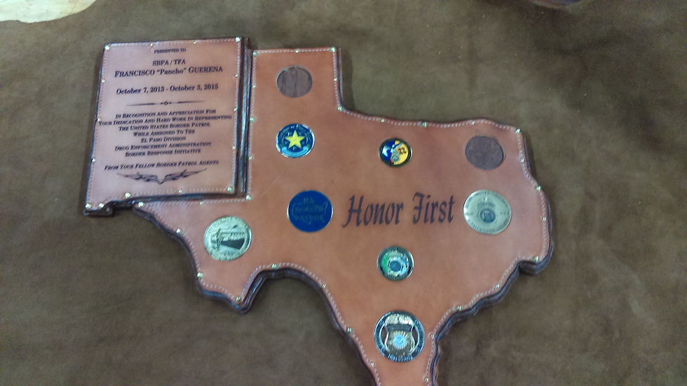 Thumbnail: Texas New Mexico Plaques
