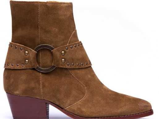 How to Clean All Your Suede Accessories