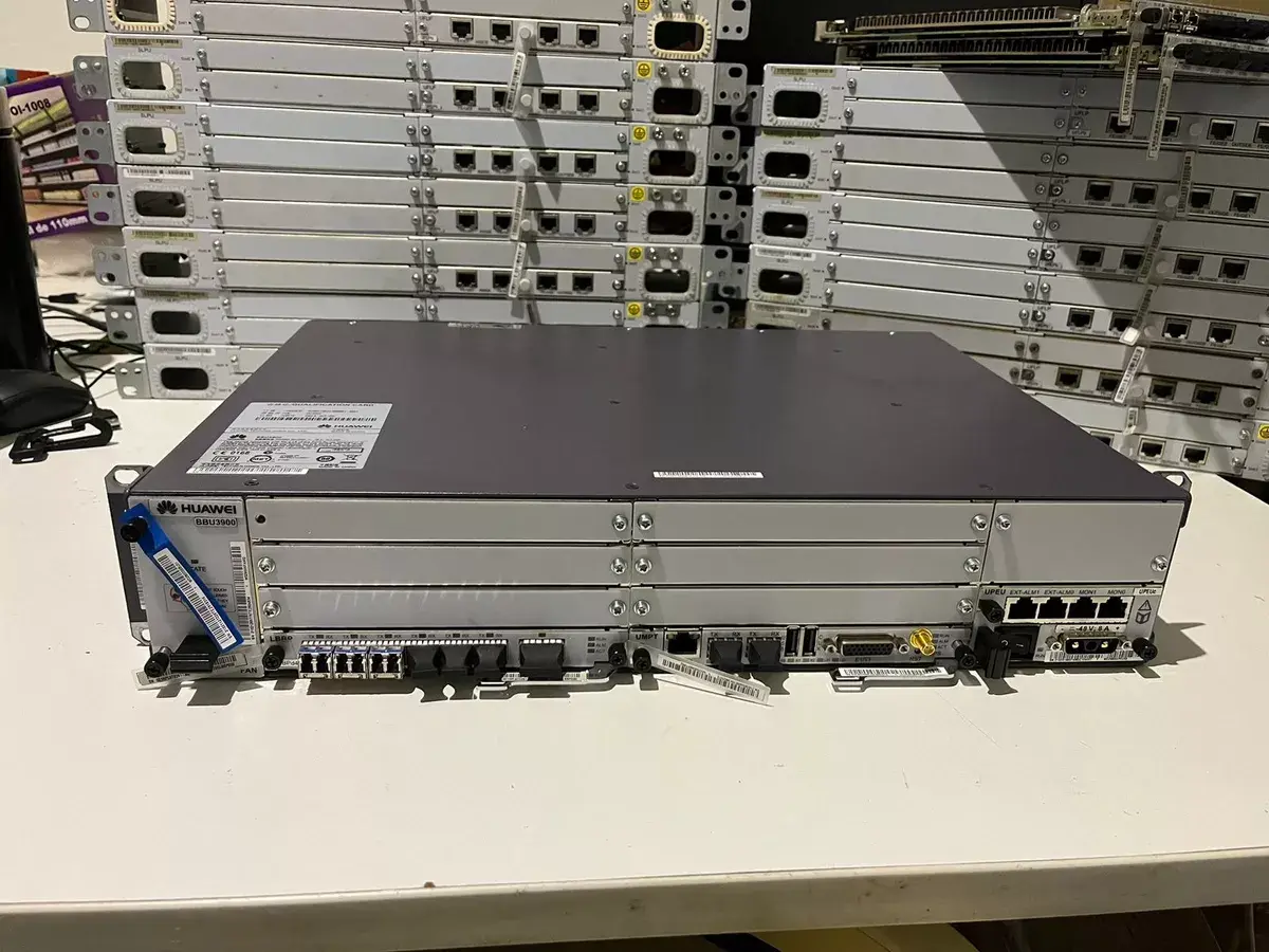 Huawei BBU3900 (Baseband Unit)