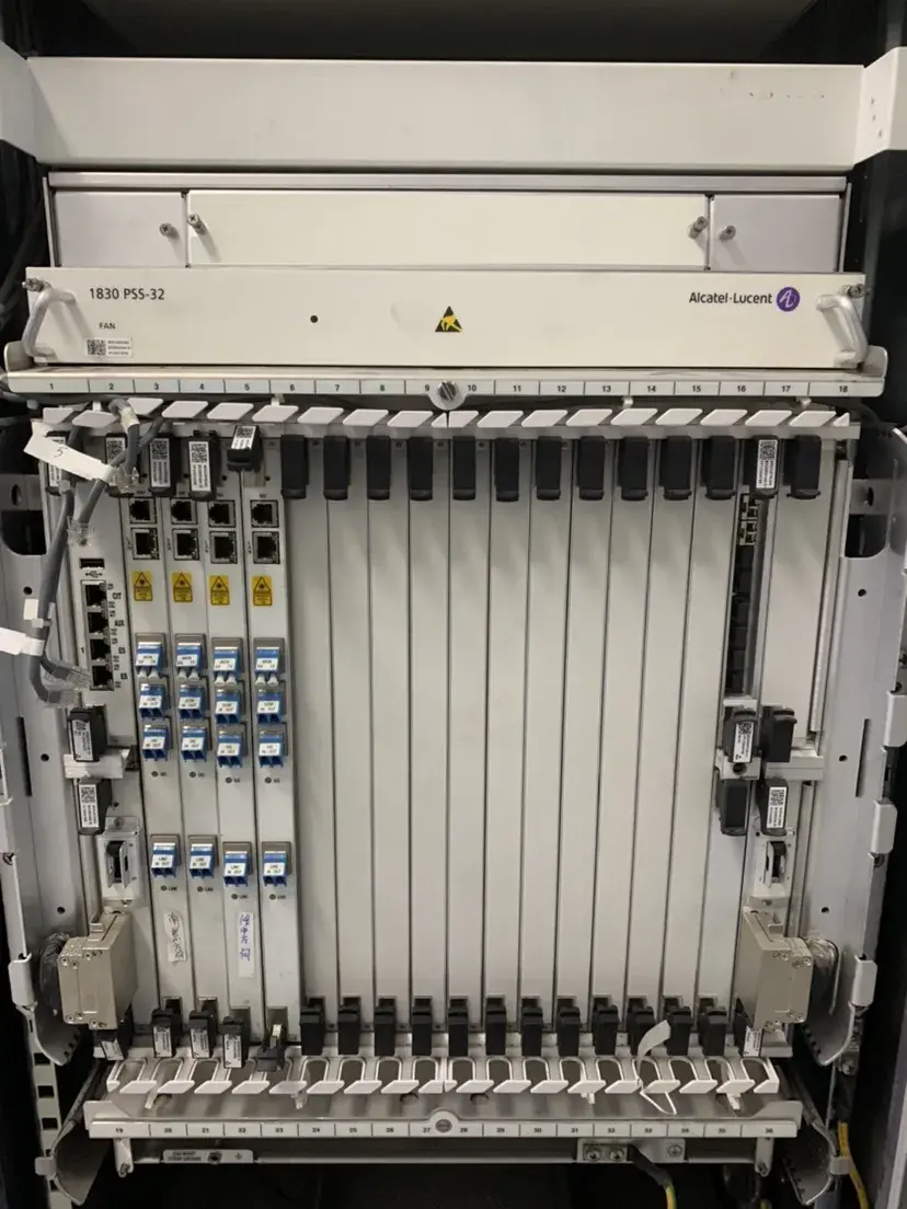 Миниатюра: Nokia 1830 Photonic Service Switch