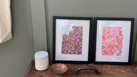 Petits cadres décoratifs ALETTO qui illumine la chambre à coucher.