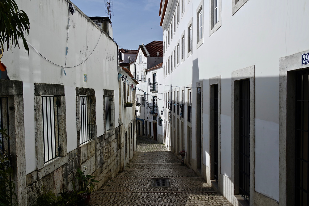 voyage portugal visiter lisbonne quartier alfama