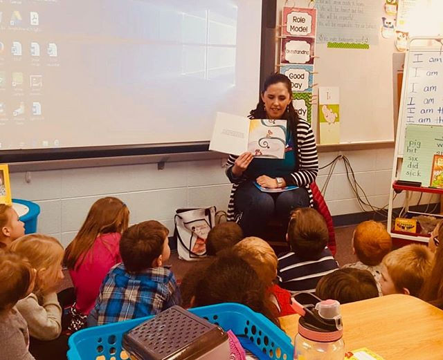 I got to do a reading at Graysville Elementary this week — such fun, sweet kids! #lucycate