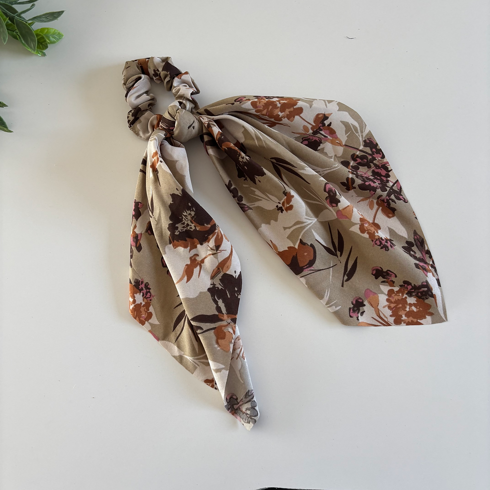 Chouchou “Beige Botanique” – Chouchou à rubans fleuri beige & terracotta