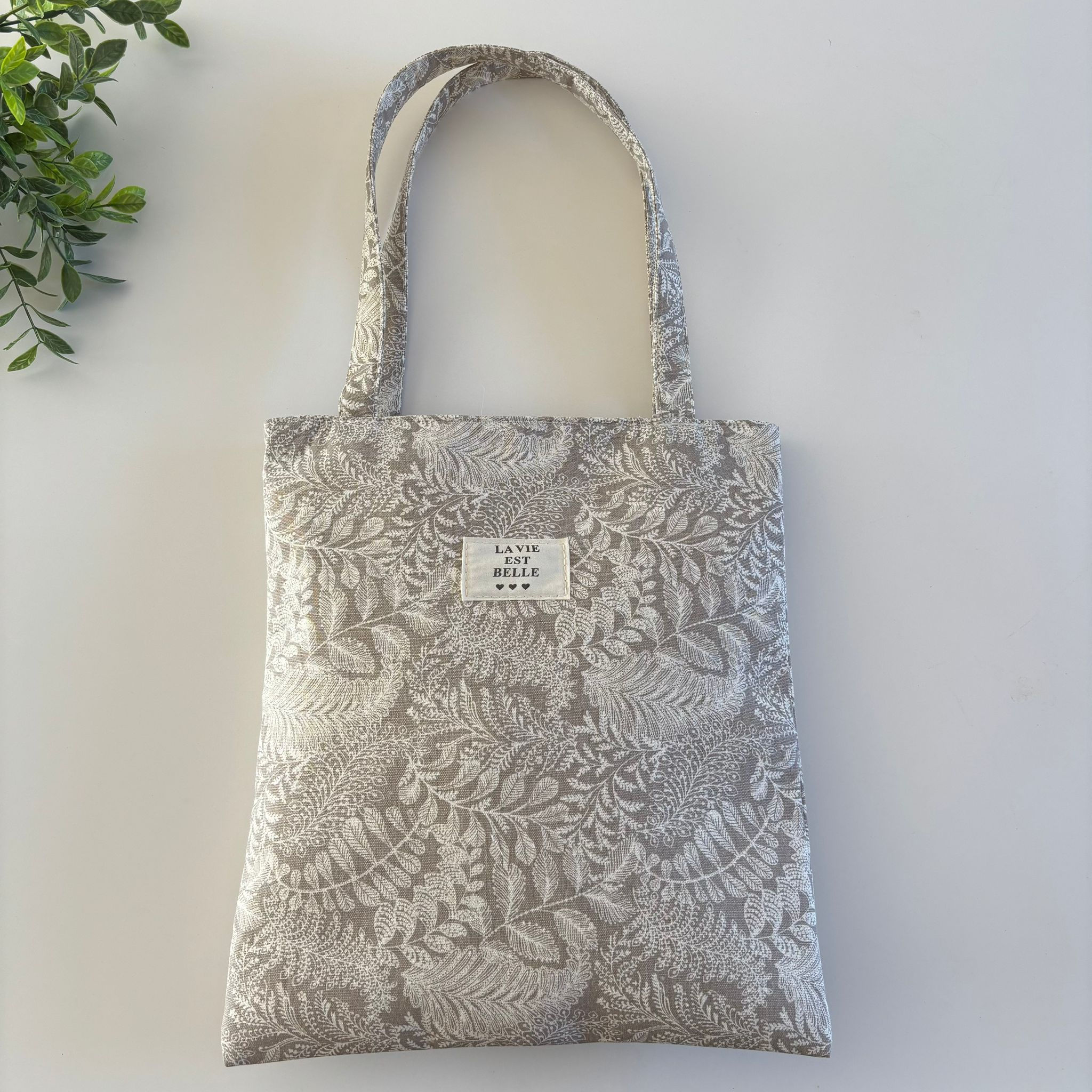 Tote bag zippé molletonné Modèle "Tia" - La vie est belle