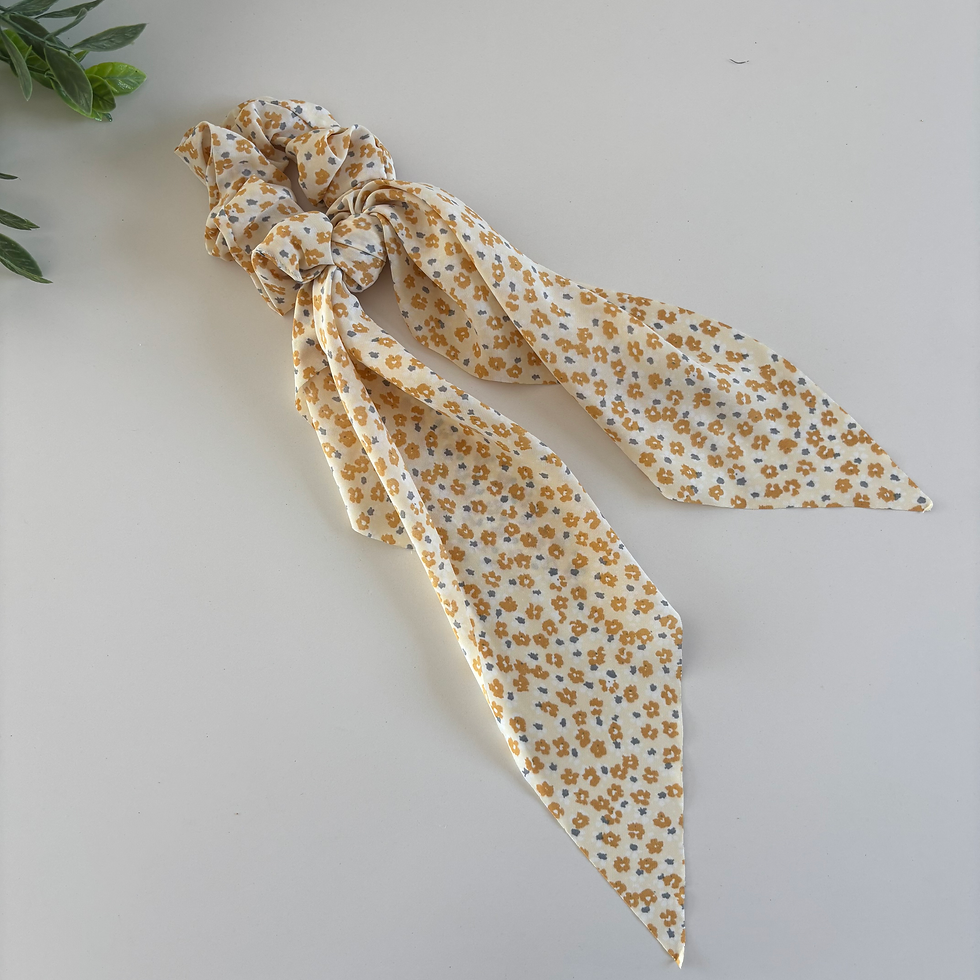 Chouchou “Miel” – Chouchou à rubans fleuri moutarde & écru