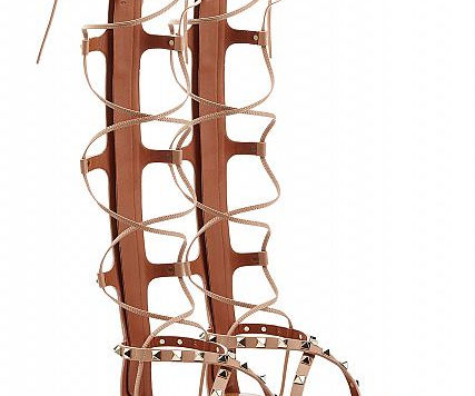 Personal shopping, woman. Greek sandals trend.                        My choice :