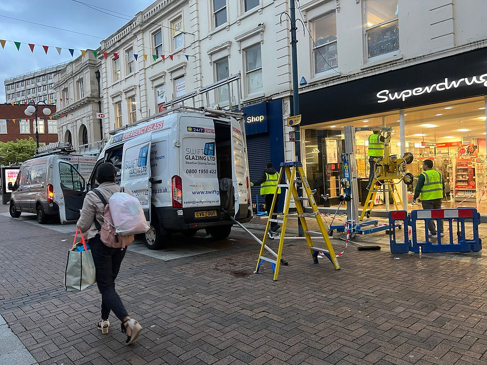 What Makes a Good Shopfront? Design & Expertise | Swift Glazing