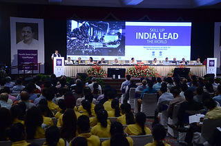 Shri Nitin Gadkari, Former MRD addresing the gathering at Launch of DDUGKY on 25.09.2014, 