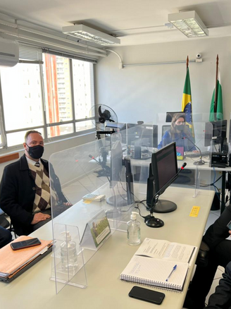 SINDESC REALIZA O PAGAMENTO DOS SALARIOS DOS EMPREGADOS DAS OZZ SAÚDE
