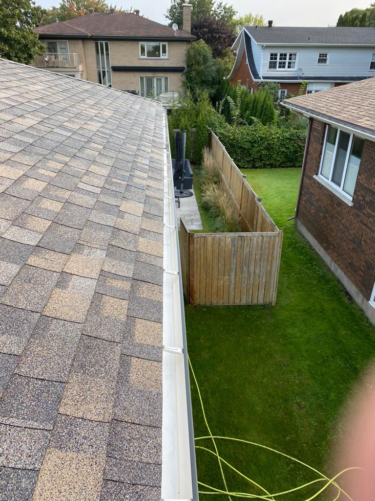 gutter cleaning in montreal