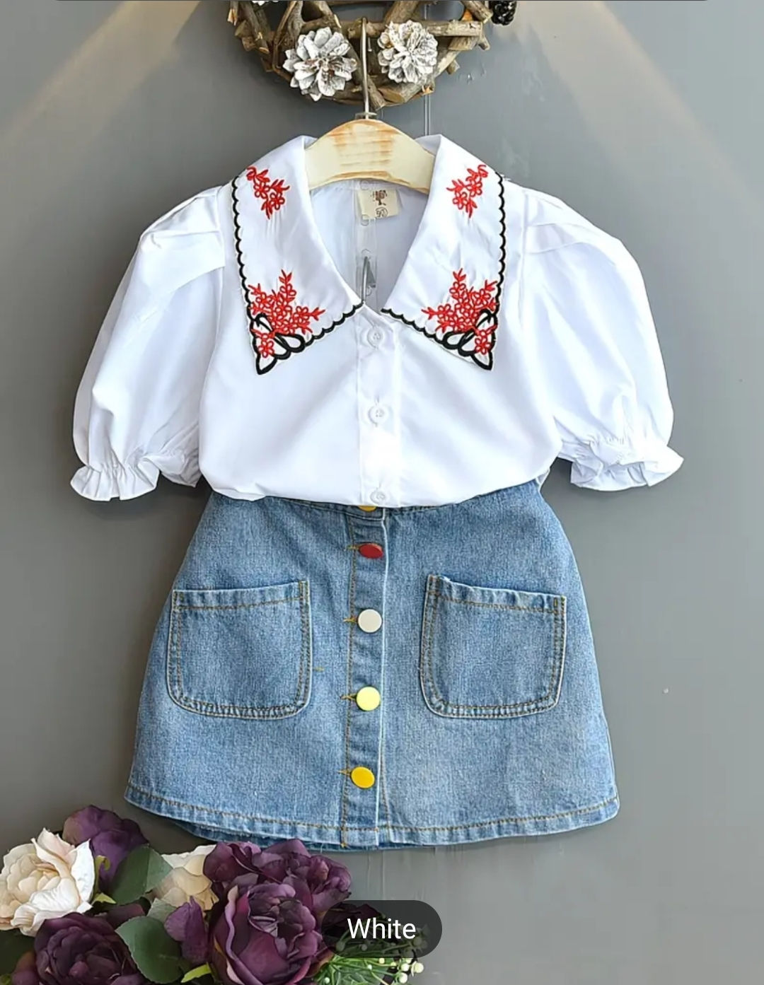 Girls embroidery collar puff Sleeve set