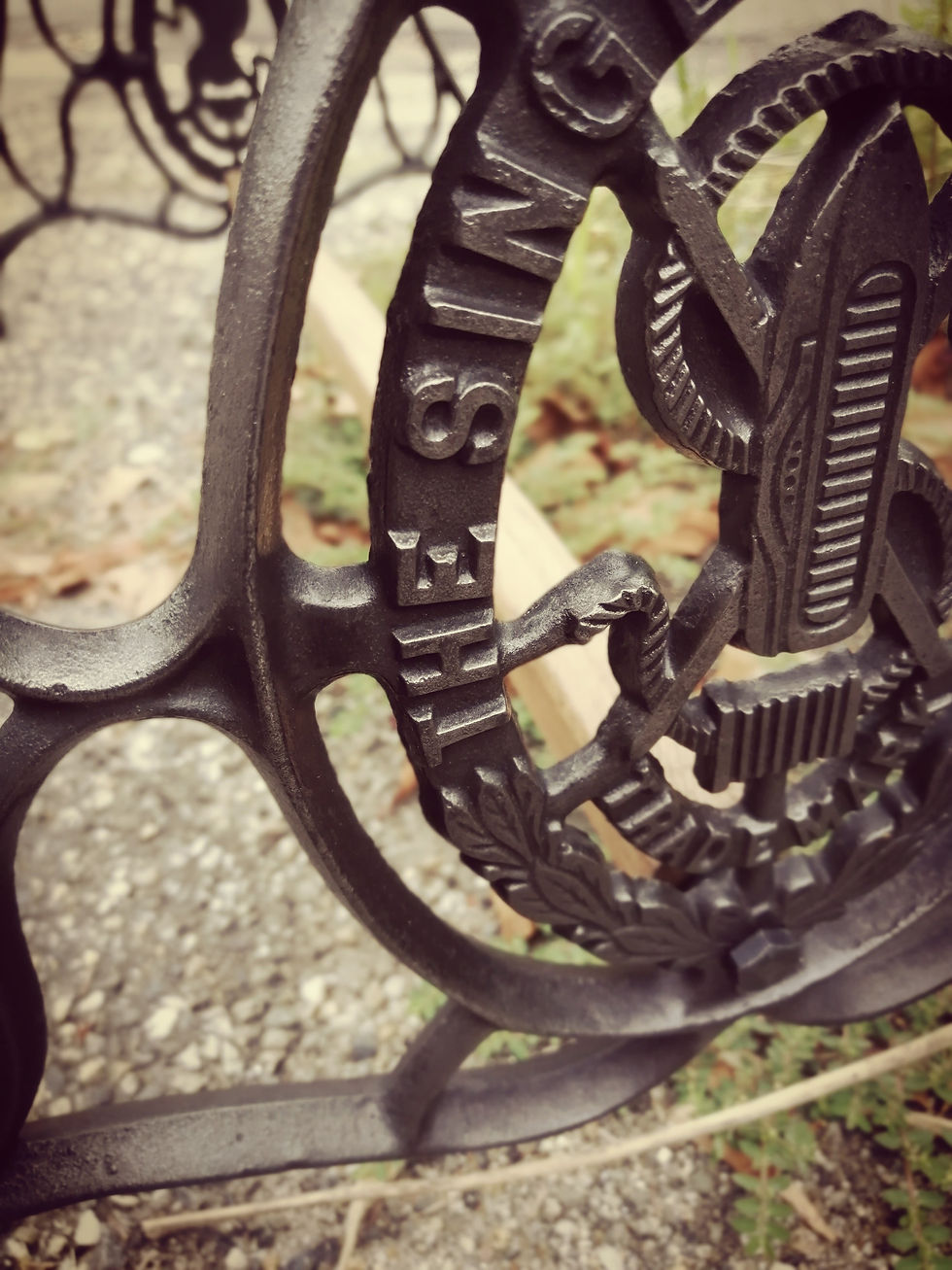 Miniature : Console en chêne et fonte