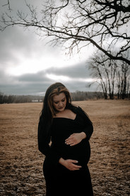 minnesota cinematic moody maternity photographer