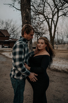 minnesota cinematic moody maternity photographer