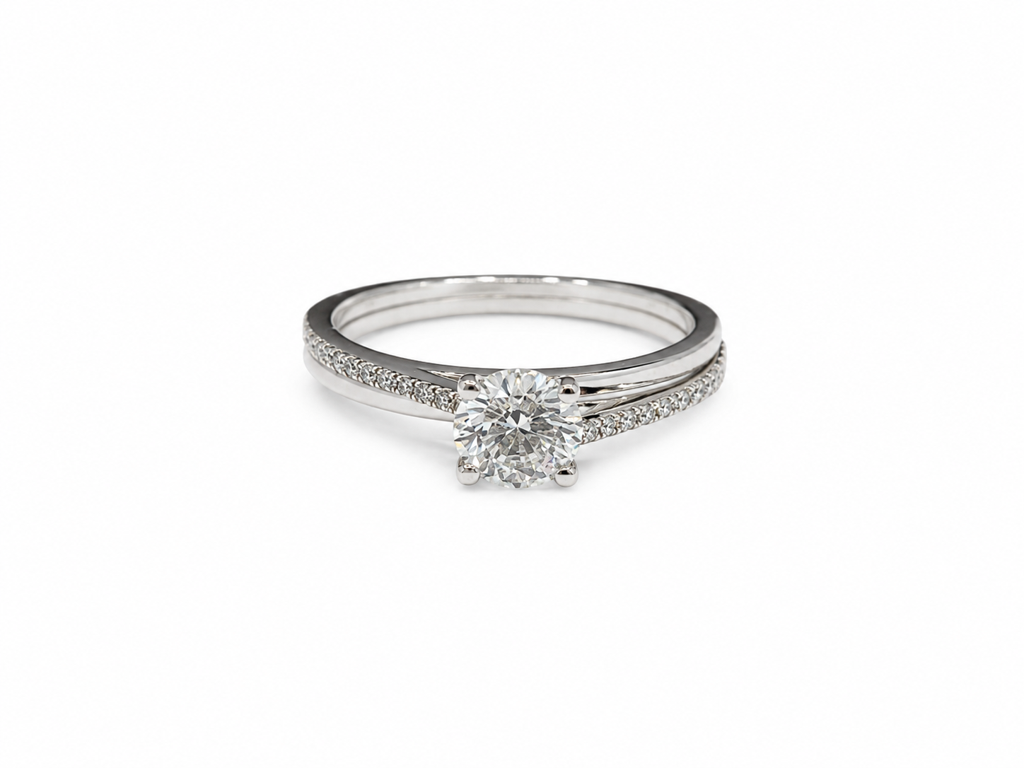 18K Gold Round Ring 1.00 CT with Center stone 0.80 Ct Of Natural Diamonds