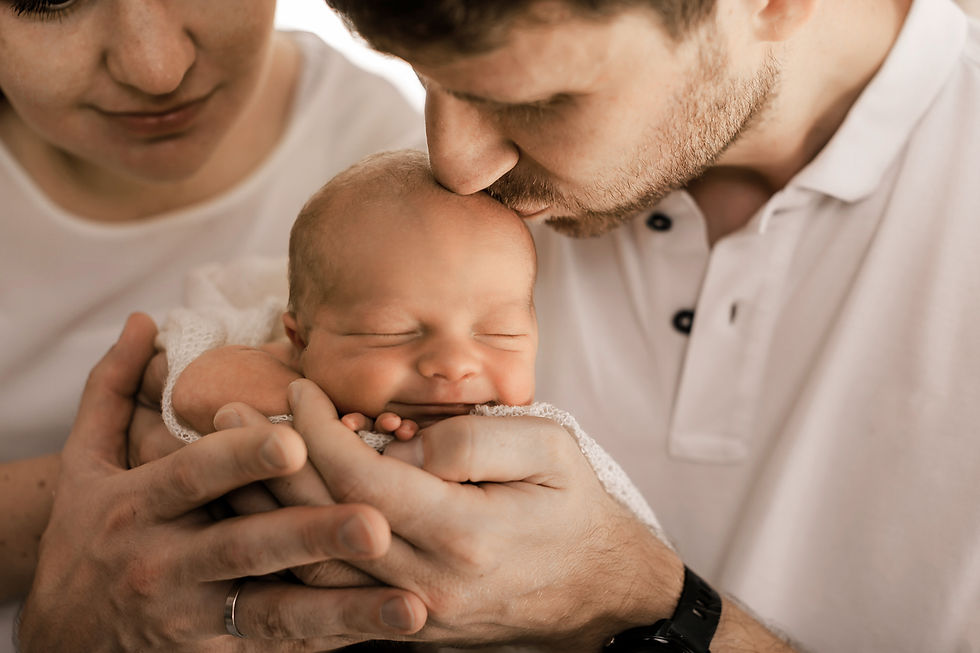 Studio Peggy Lang Fotografie Schweinfurt Würzburg Haßfurt Bad Kissingen Neugeborenenfotogr