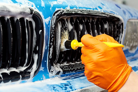 Detailed vehicle cleaning to washing.jpg