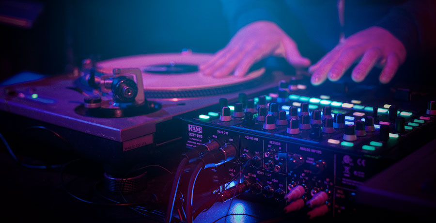 dj mixer