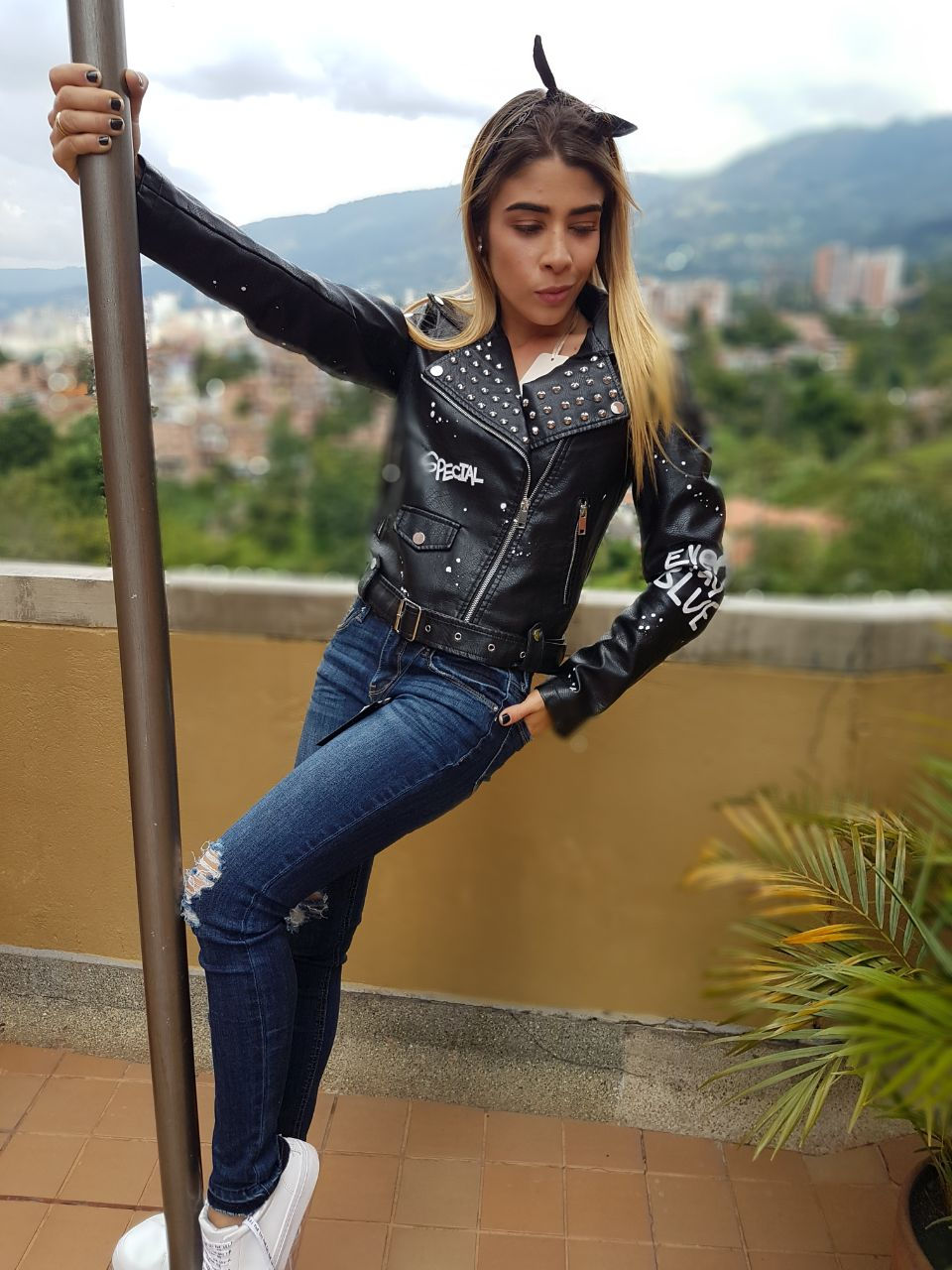 CHAQUETA DE CUERO