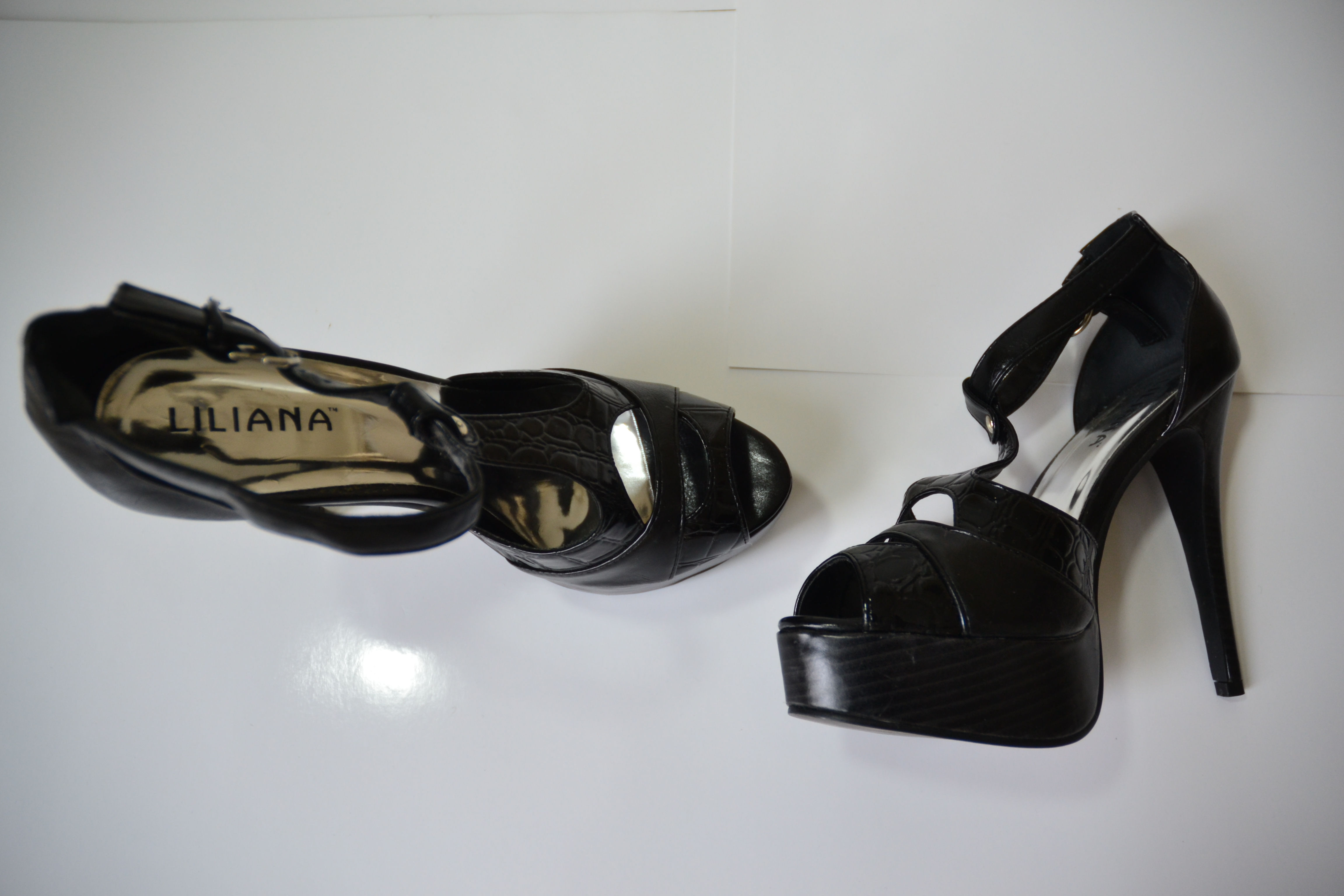 Liliana Black Heels