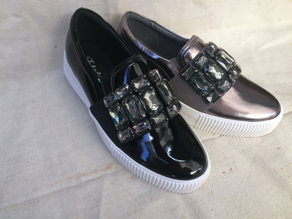 Miniatura: SNEAKERS