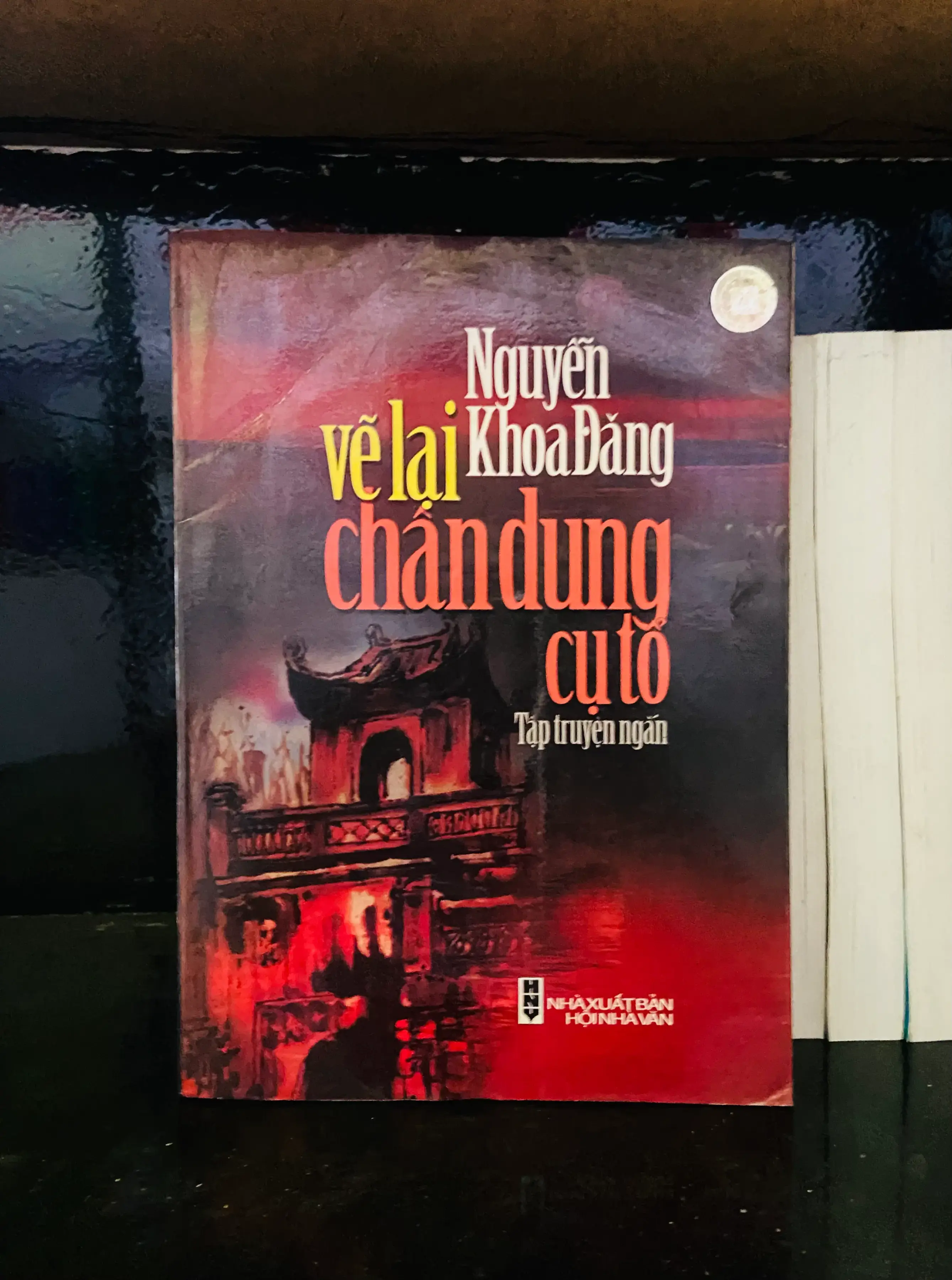Vẽ lại chân dung cụ tổ - Nguyễn Khoa Đăng