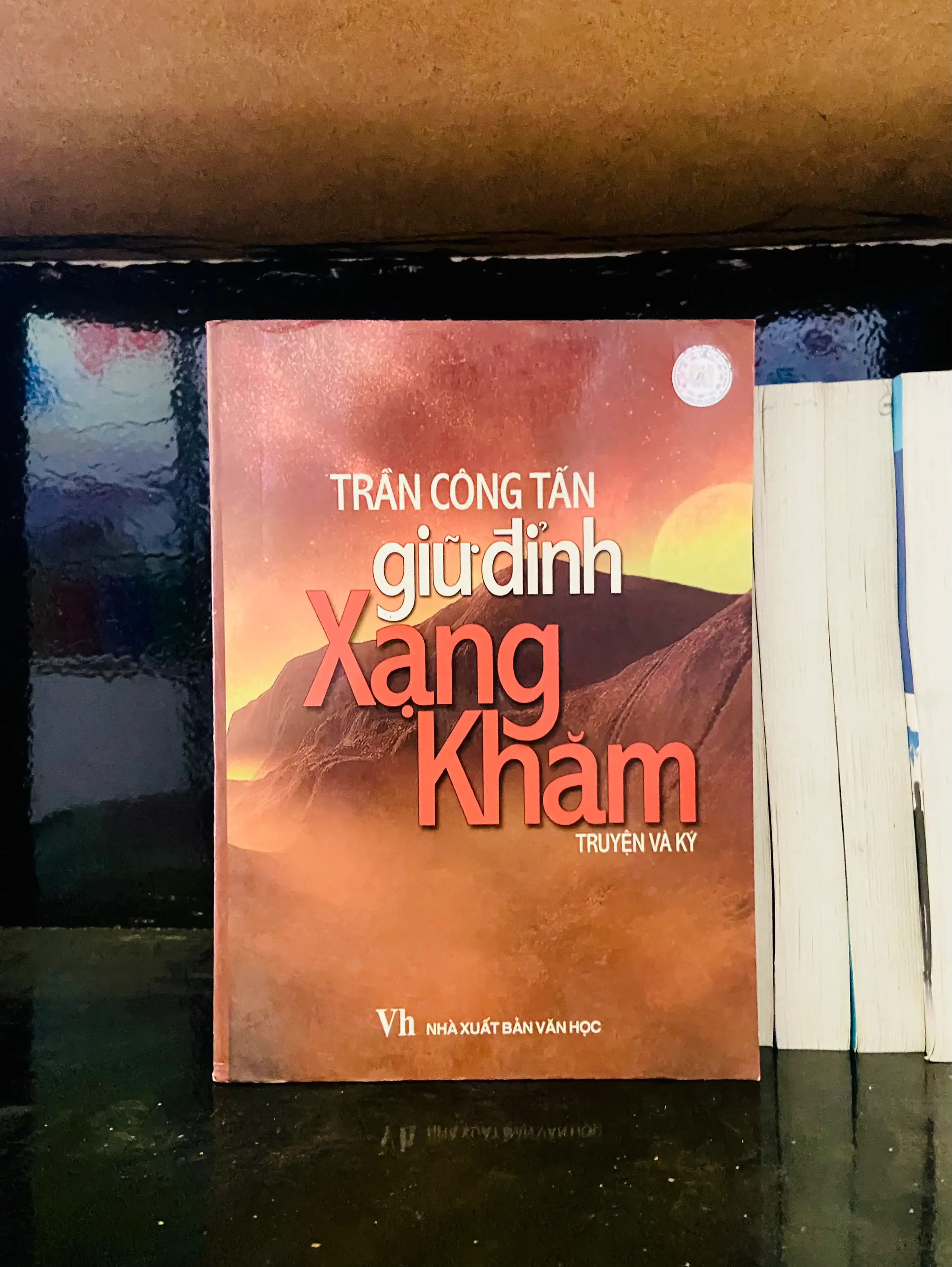 Giữ đỉnh Xạng Khăm - Trần Công Tấn