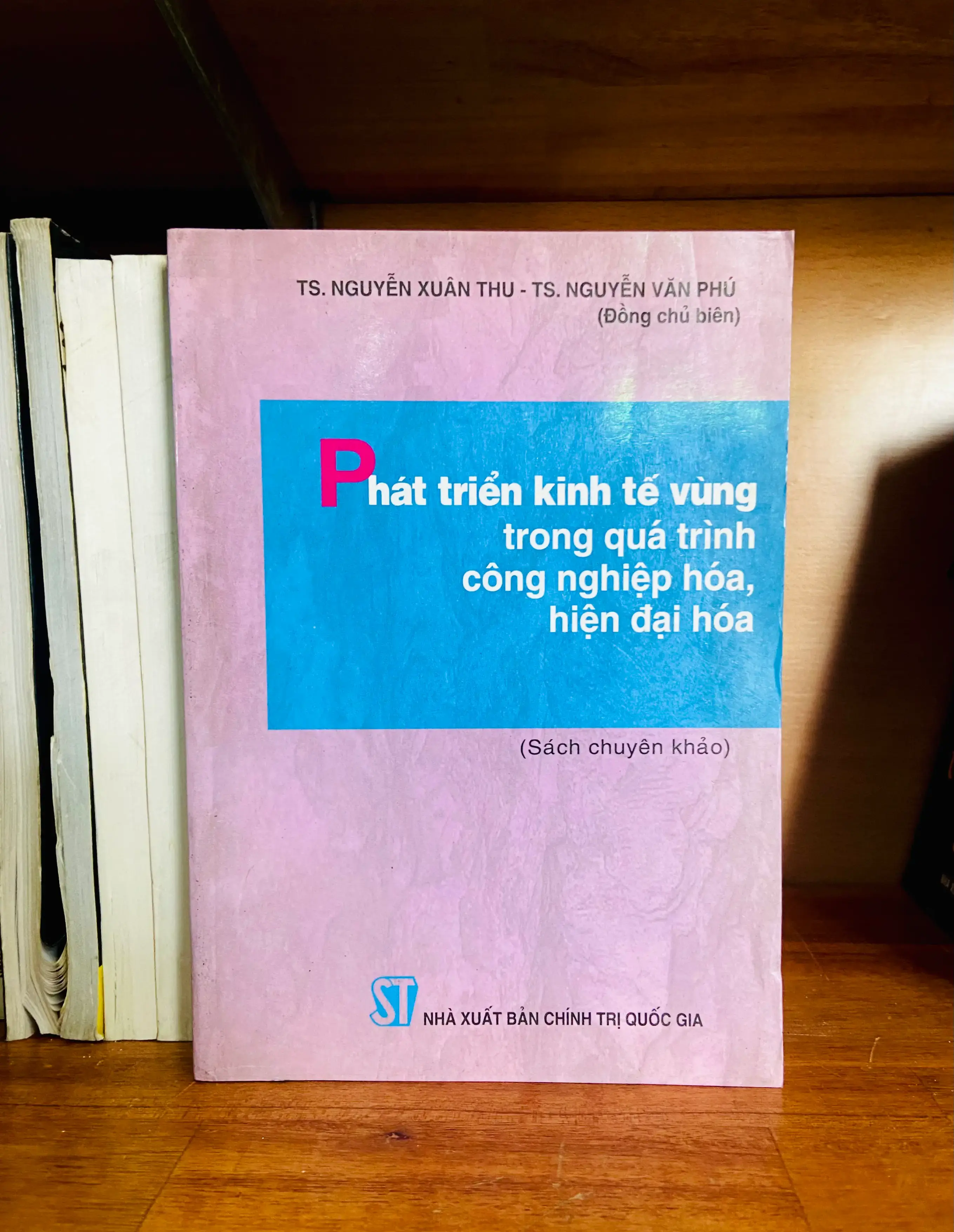 Phát triển kinh tế vùng