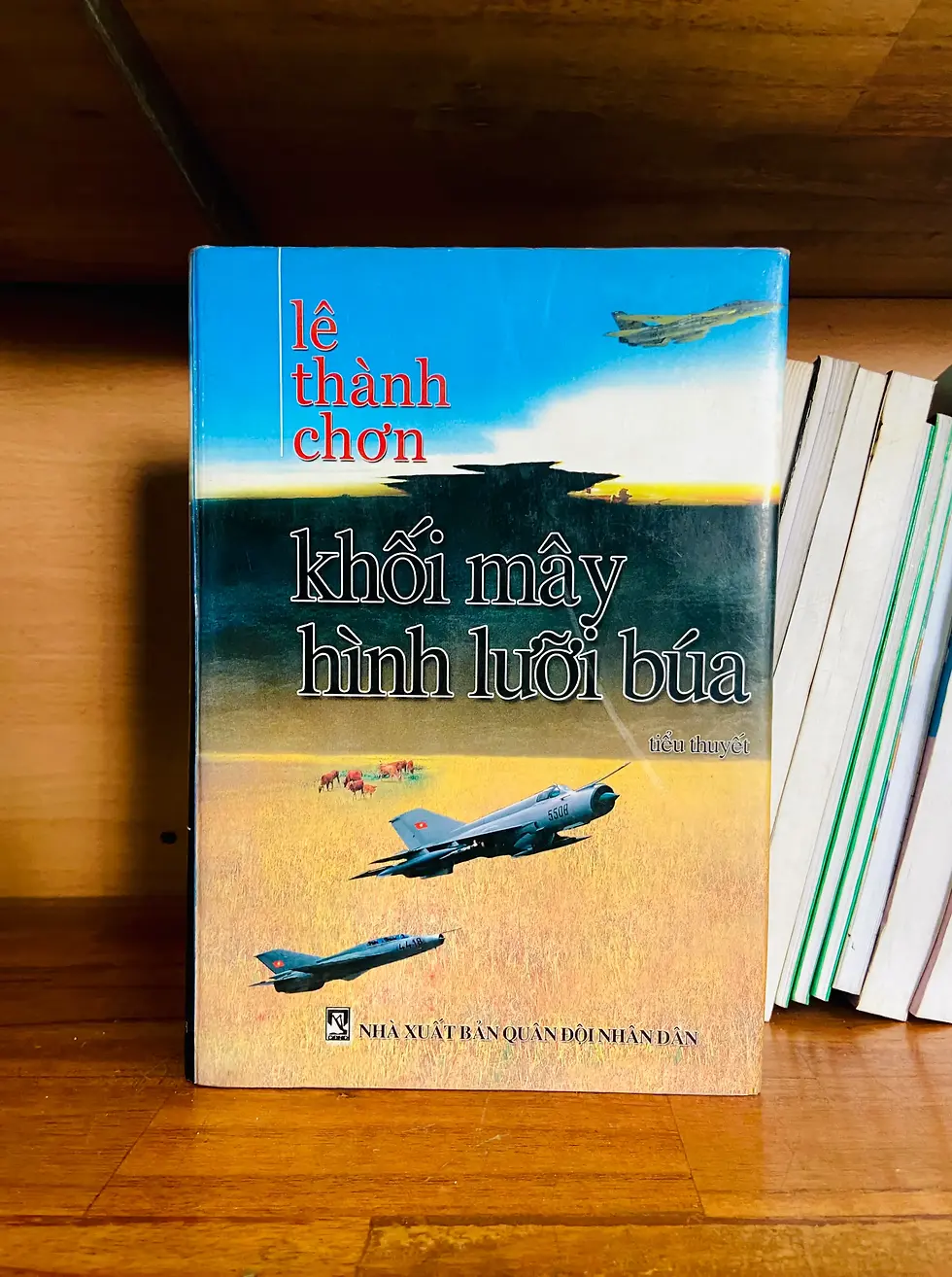 Khối mây hình lưỡi búa - Lê Thành Chơn