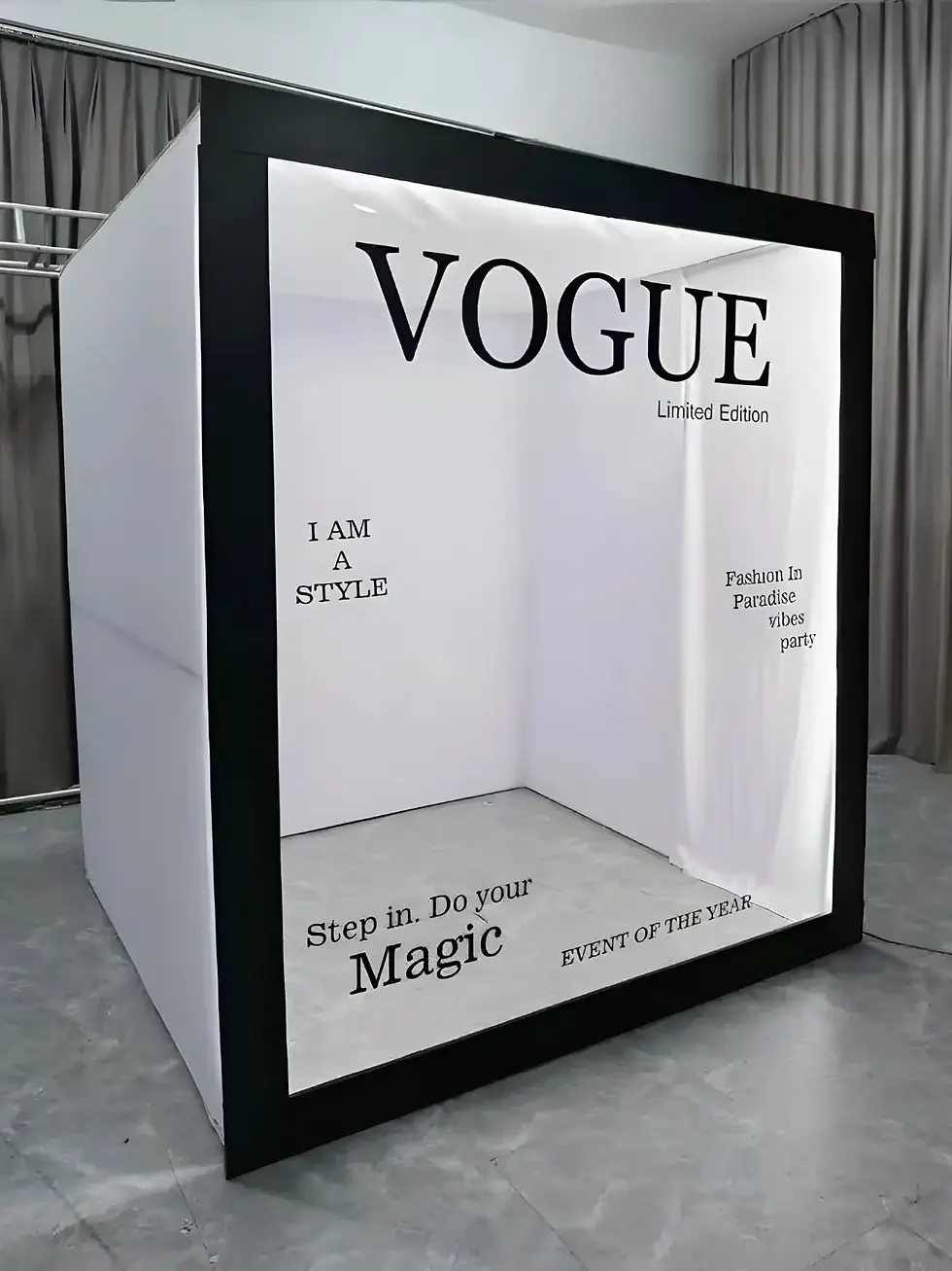 Mississauga Magazine Style Photo Booth Rental