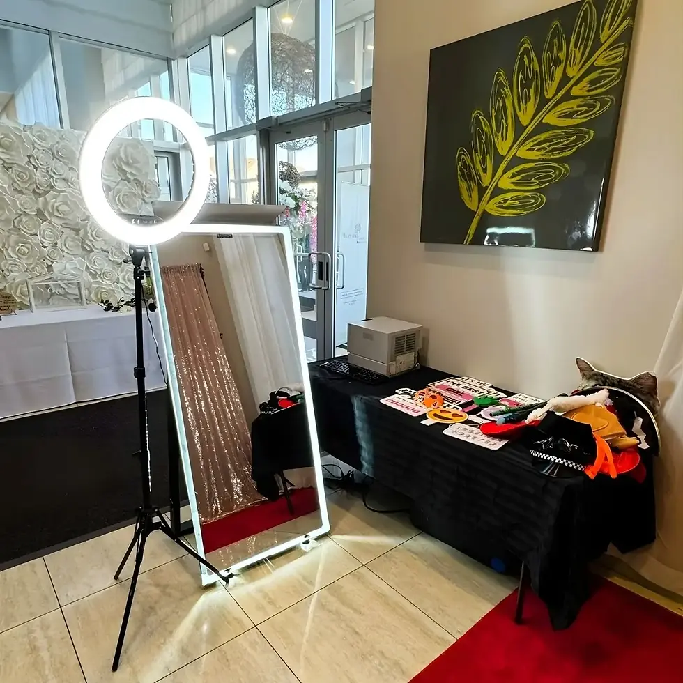 Windsor Mirror Me Photo Booth Rental