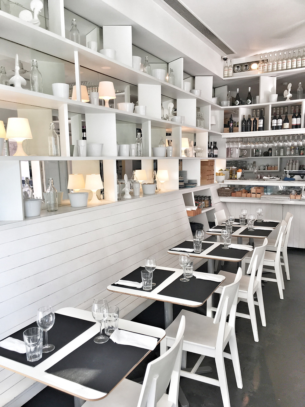 Pimms Café in Porto