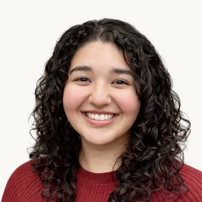Alumna Jennifer Flores