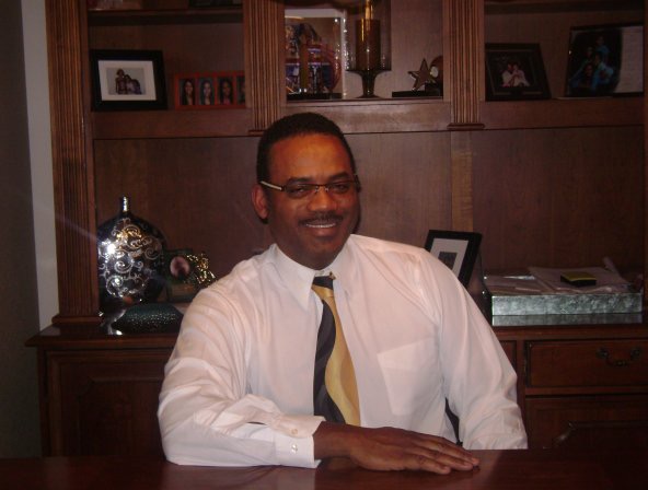 Writer: Dr. Jeffrey A Holland/WOT