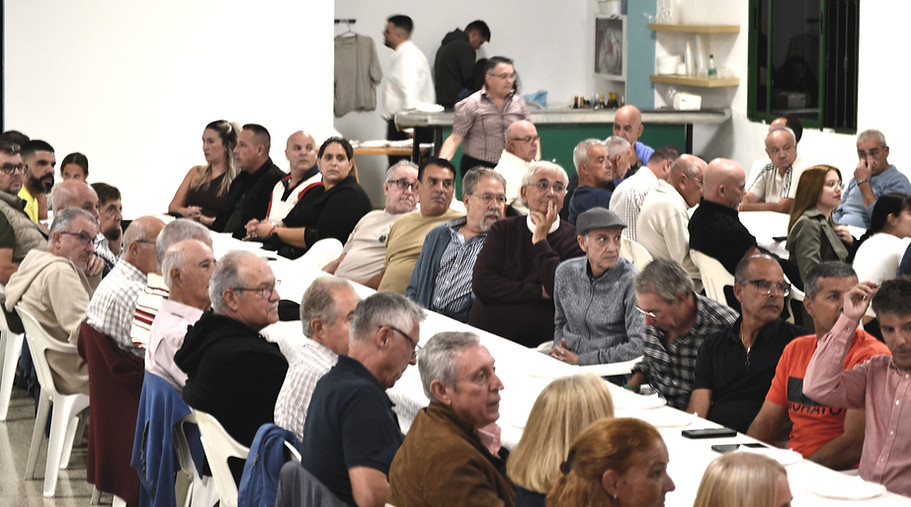 016.- Mesa completa-min.JPG