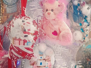 Photos from recent craft and artisan markets....