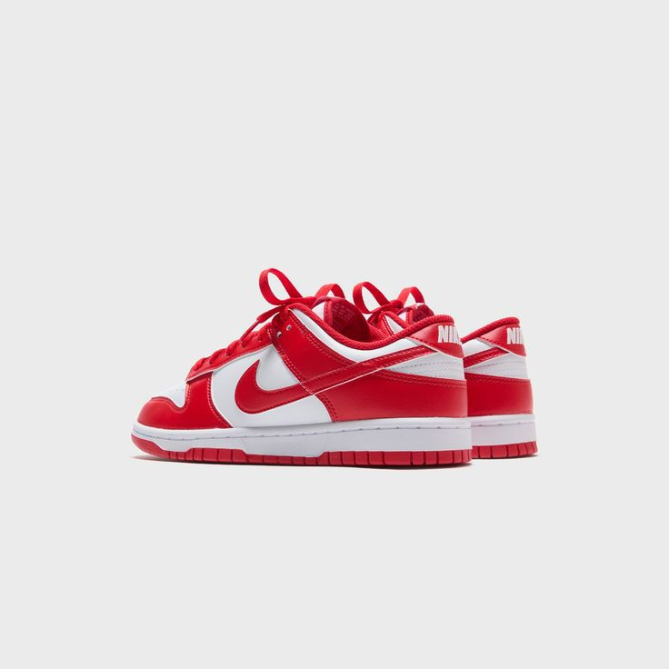 Thumbnail: Nike Dunks low