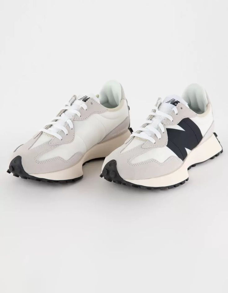 Thumbnail: New Balance 327