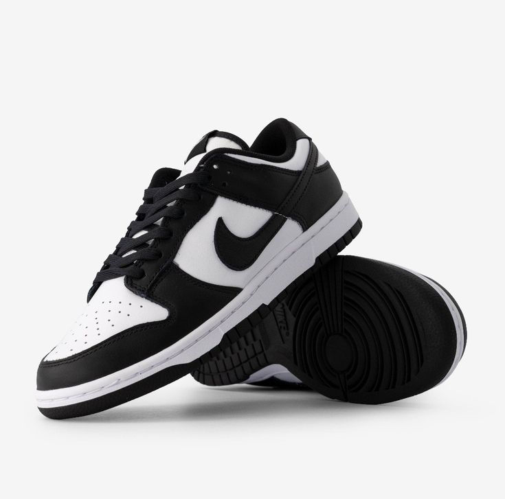 Thumbnail: Nike Dunks low