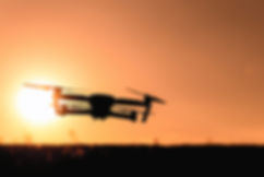 drone volado atardecer