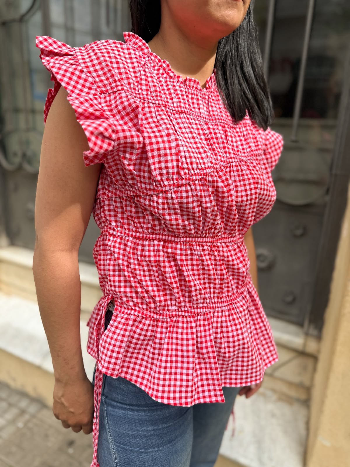 Blusa Dalia Vichy Rojo con Frunces y Lazos Laterales | IneGug