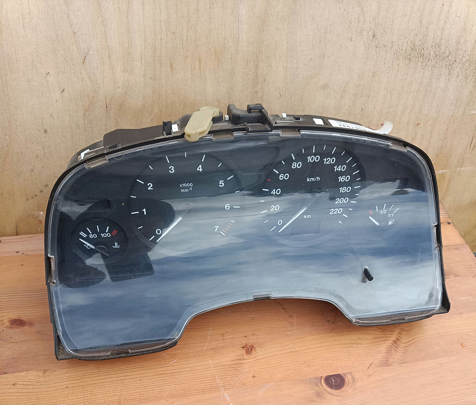 Thumbnail: Opel Zafira 2000 1.6 speedometer 24419563HY
