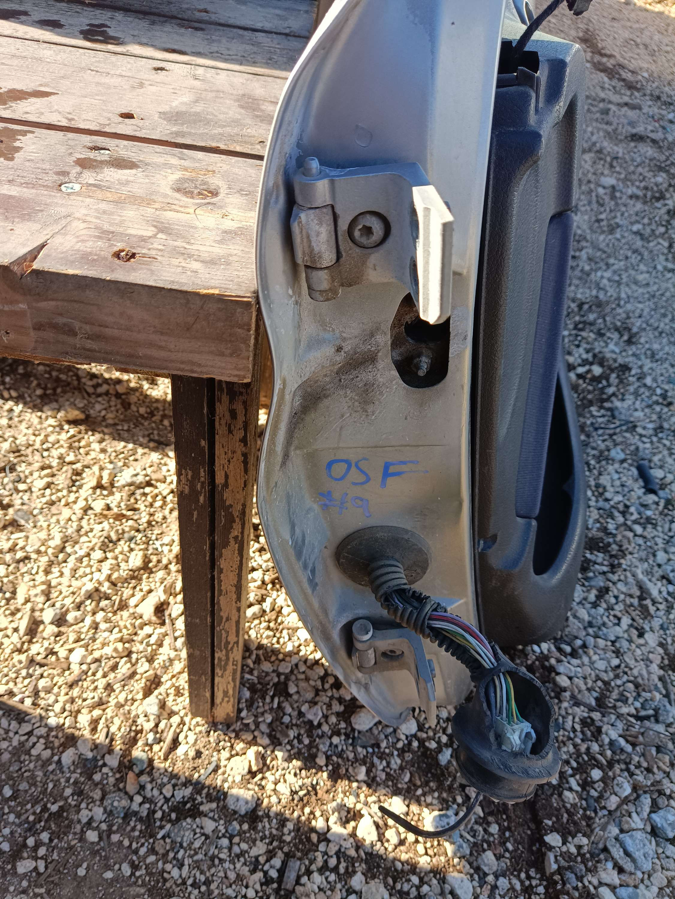 Peugeot 206 2000 1.1 drivers side front door 