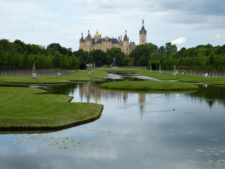 schwerin-515214_960_720